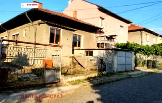 Къща в Перник, Могиличе