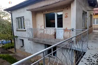 Къща в Перник, Ралица