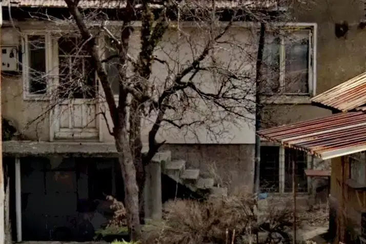House in Pernik, Ralica