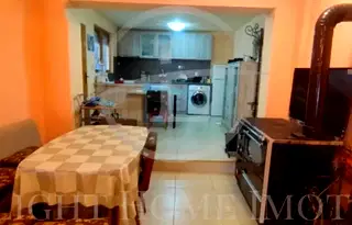 Къща в Пловдив, Перущица