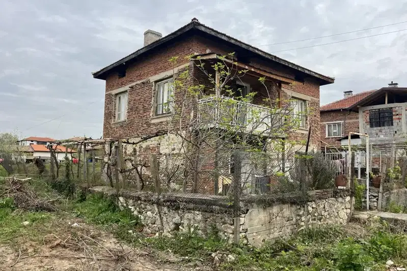 Къща в Благоевград, Петрич