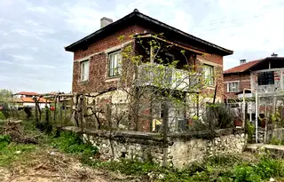 Къща в Благоевград, Петрич