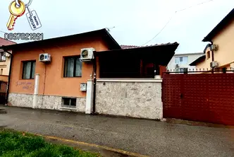Къща в Плевен, Широк център