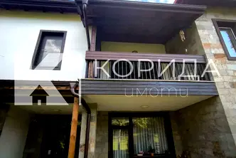 Къща в София, Правец