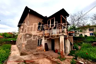 Къща в Перник, Радомир