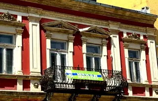 Къща в Русе, Център