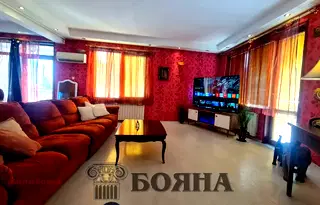 Къща в Русе, Хъшове