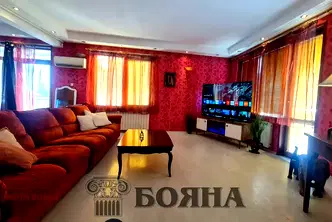 Къща в Русе, Хъшове