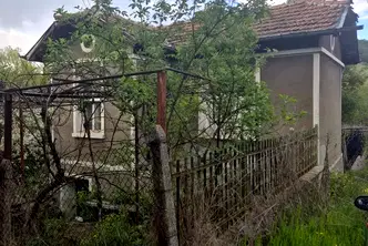 Къща в Перник, с. Бабица
