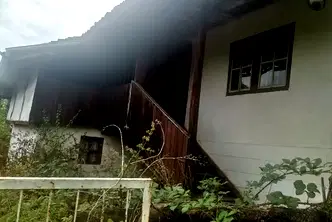 Къща във Велико Търново, с. Бадевци