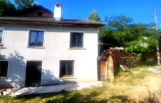 Къща в Ловеч, с. Белиш