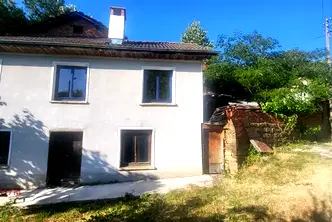 Къща в Ловеч, с. Белиш