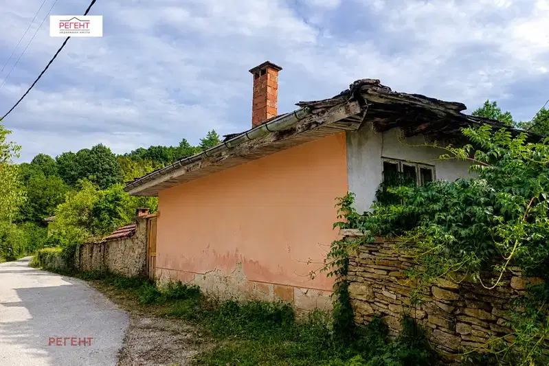 Къща в Габрово, с. Беломъжите