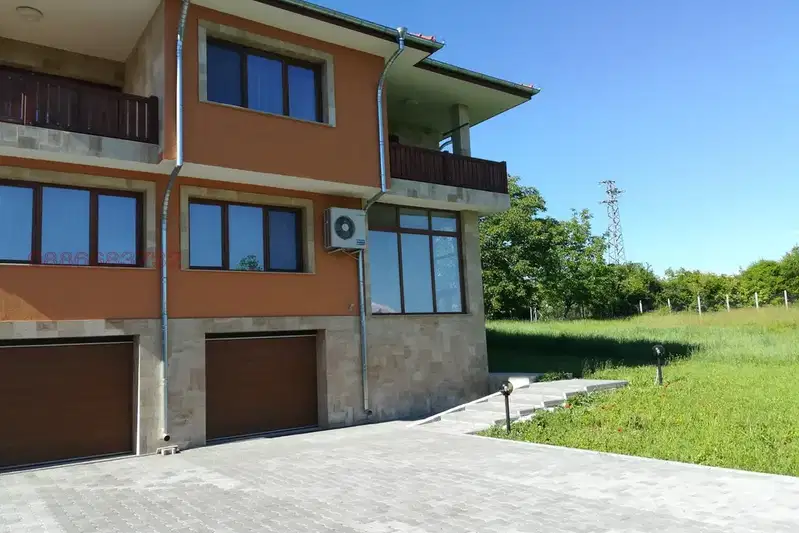 House in Oblast Veliko Tyrnovo, Belyakovec