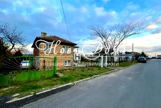 Къща във Варна, с. Бенковски