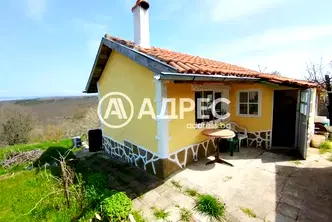 Къща във Варна, с. Бенковски