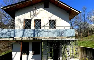 Къща в Габрово, с. Бижовци