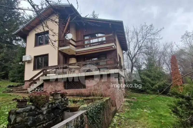 House in Bistrica