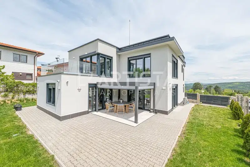 House in Bistrica