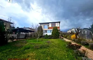 Къща във Варна, с. Близнаци