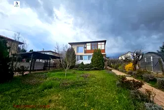 Къща във Варна, с. Близнаци
