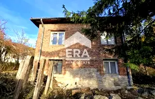 Къща в Перник, с. Богданов дол