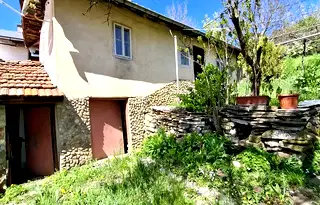 Къща в Перник, с. Борнарево