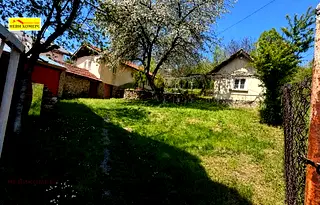 Къща в Перник, с. Борнарево