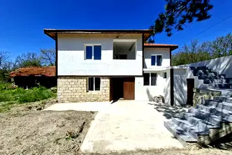 Къща във Варна, с. Боряна