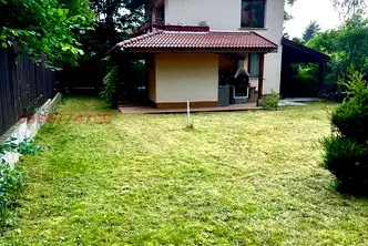 Къща в Перник, с. Боснек