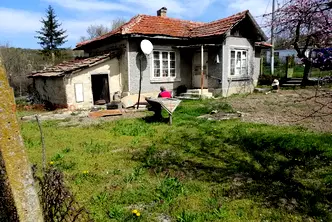 Къща във Варна, с. Бояна