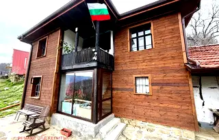 Къща във Велико Търново, с. Бояновци