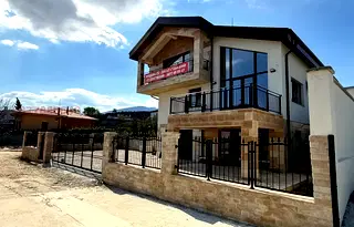 Къща в Пловдив, с. Брестник