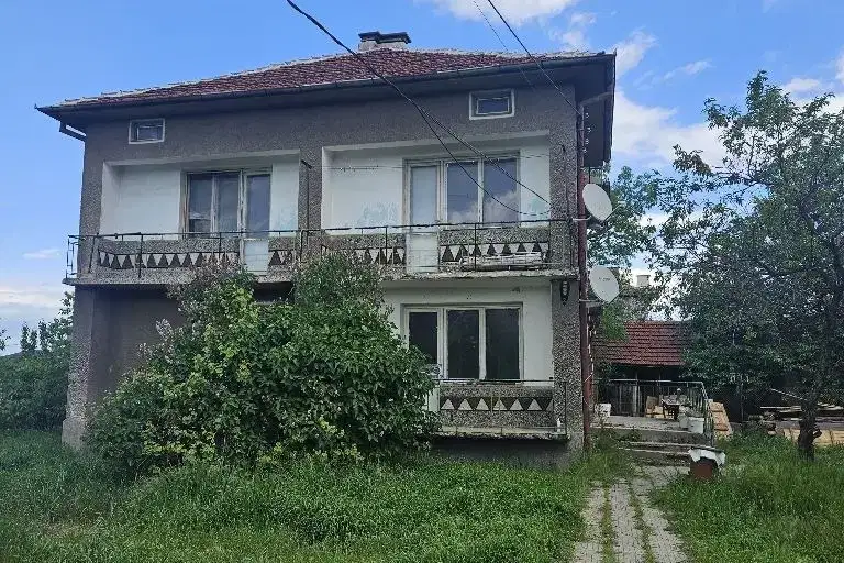 House in Busmanci