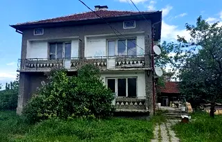 Къща в с. Бусманци