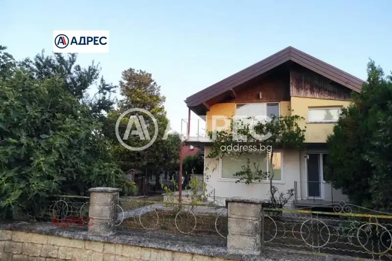 Къща в Добрич, с. Българево
