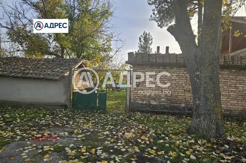 Къща във Варна, с. Царевци