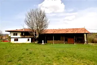Къща във Велико Търново, с. Чакали