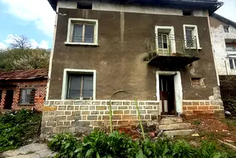 Къща във Враца, с. Челопек