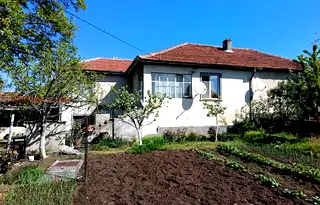 Къща в Хасково, с. Черна могила