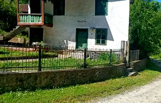 Къща в Ловеч, с. Черни Вит