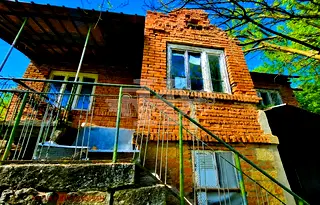 Къща във Варна, с. Червенци