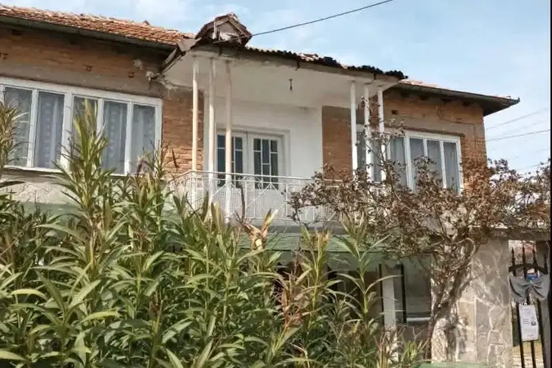 House in Oblast Plovdiv, Cheshnegirovo
