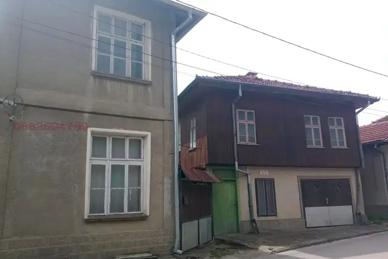House in Oblast Lovech, Chiflik