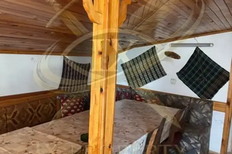 Къща в Бургас, с. Дебелт