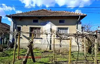 Къща в Плевен, с. Деков