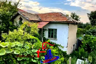 Къща в Шумен, с. Дибич