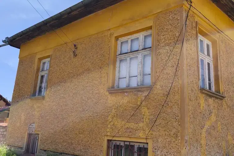 Къща в Плевен, с. Дисевица