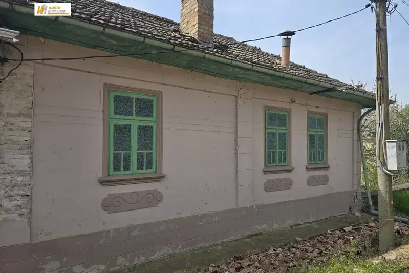 Къща във Велико Търново, с. Добри дял