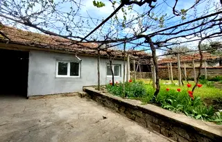 Къща във Велико Търново, с. Добри дял